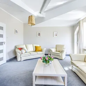 https://soncas-apartament.kolobrzeghotels.com